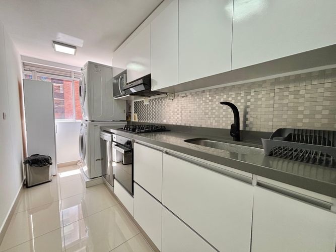 Apartamento de 2 alcobas en arriendo en El Poblado, Medellín, 80 m² · foto 7 de 20