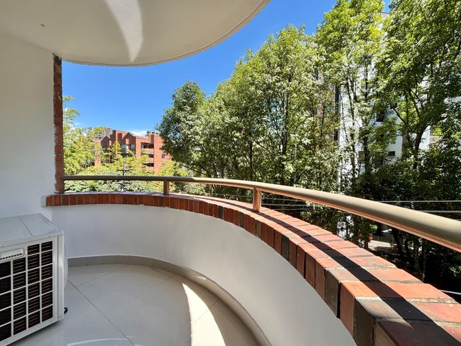 Apartamento de 2 alcobas en arriendo en El Poblado, Medellín, 80 m² · foto 14 de 20