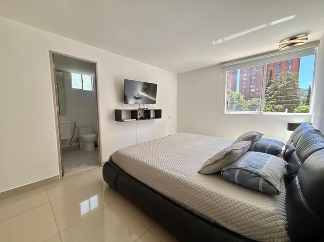 Apartamento de 2 alcobas en arriendo en El Poblado, Medellín, 80 m² · foto 18 de 20