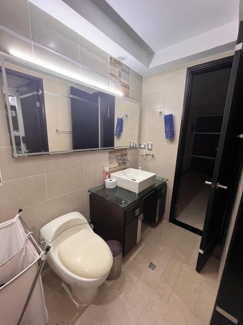 Casa de 5 alcobas en venta en El Castillo, Jamundí, 251 m² · foto 7 de 24