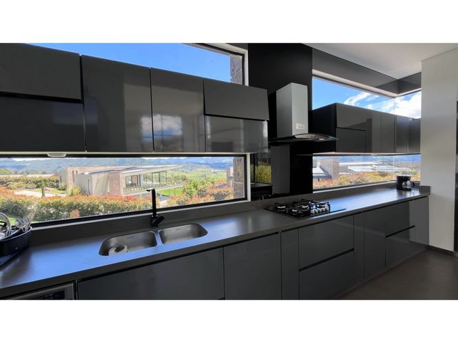 Casa de 4 alcobas en venta en Yerbabuena, Chía, 380 m² · foto 8 de 24