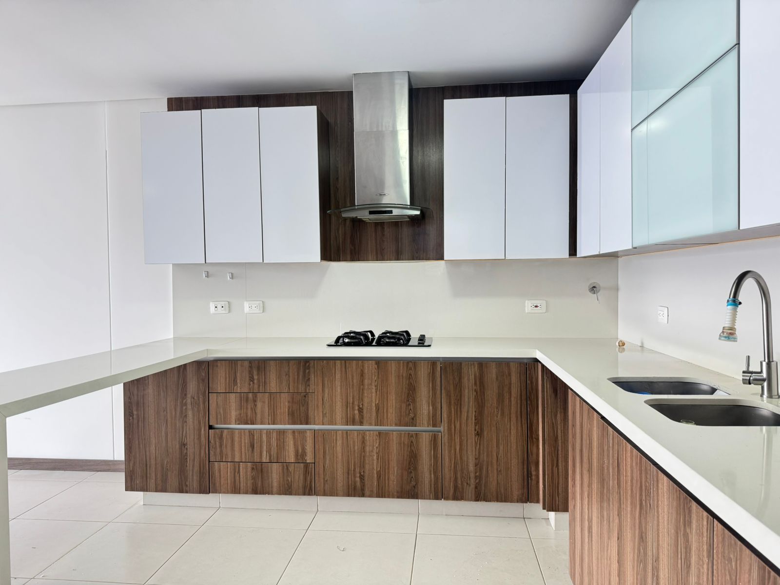 Apartamento en venta en Loma Benedictinos, Envigado · foto 6 de 18