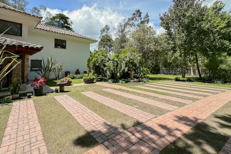 Casa de 4 alcobas en arriendo en Montana, Sopó, 380 m² · foto 23 de 24