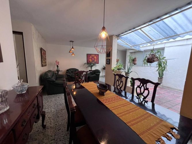 Casa de 4 alcobas en venta en Belén Rosales, Medellín, 179 m² · foto 3 de 24