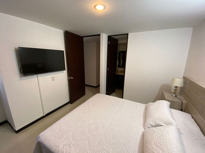 Apartamento de 3 alcobas en arriendo en El Poblado, Medellín, 68 m² · foto 9 de 15