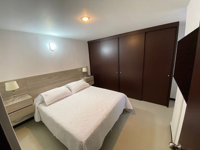 Apartamento de 3 alcobas en arriendo en El Poblado, Medellín, 68 m² · foto 10 de 15