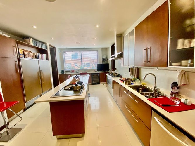 Apartamento de 4 alcobas en venta en Chico Norte, Bogotá, 585 m² · foto 4 de 24