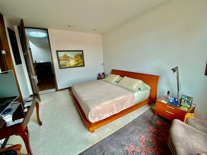Apartamento de 4 alcobas en venta en Chico Norte, Bogotá, 585 m² · foto 8 de 24