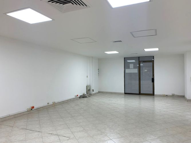 Oficina en venta en La Linde, Medellín, 60 m² · foto 5 de 8