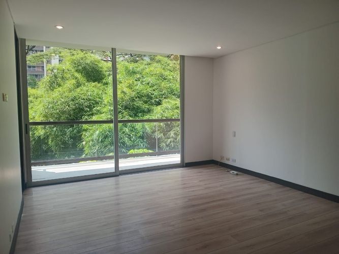 Apartamento de 3 alcobas en arriendo en El Poblado, Medellín, 220 m² · foto 11 de 20