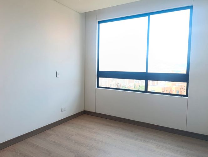 Apartamento de 2 alcobas en arriendo en El Poblado, Medellín, 105 m² · foto 13 de 20