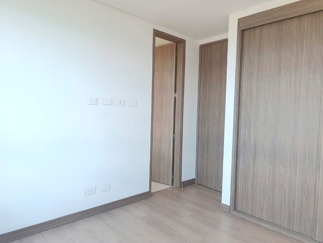 Apartamento de 2 alcobas en arriendo en El Poblado, Medellín, 105 m² · foto 14 de 20
