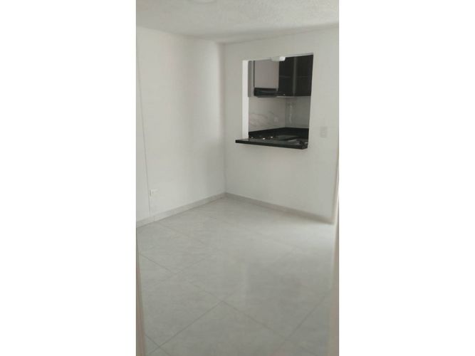Casa de 5 alcobas en venta en La Campiña, Girón, 57 m² · foto 4 de 13