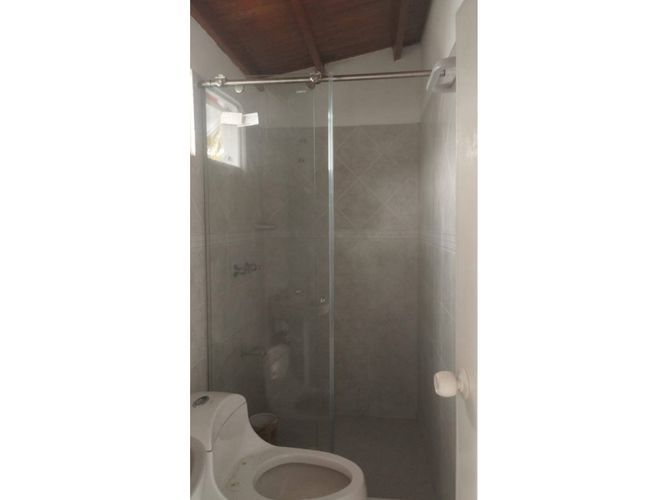 Casa de 5 alcobas en venta en La Campiña, Girón, 57 m² · foto 13 de 13