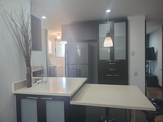 Apartamento de 2 alcobas en arriendo en El Poblado, Medellín, 89 m² · foto 5 de 15