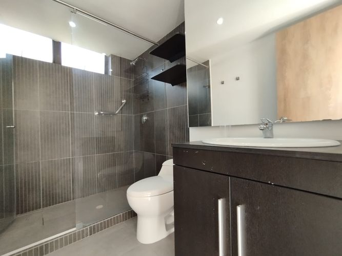Apartamento de 1 alcoba en arriendo en El Poblado, Medellín, 110 m² · foto 6 de 14