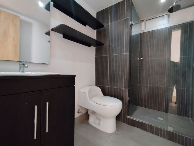 Apartamento de 1 alcoba en arriendo en El Poblado, Medellín, 110 m² · foto 7 de 14