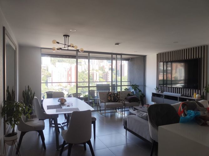 Apartamento de 3 alcobas en venta en El Poblado, Medellín, 120 m² · foto 1 de 16