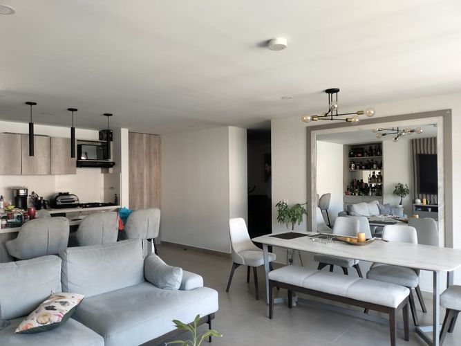 Apartamento de 3 alcobas en venta en El Poblado, Medellín, 120 m² · foto 4 de 16