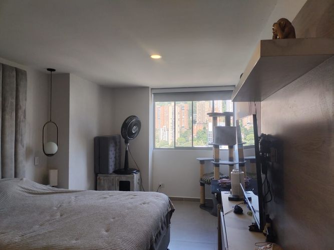 Apartamento de 3 alcobas en venta en El Poblado, Medellín, 120 m² · foto 3 de 16
