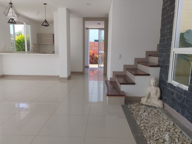 Casa de 5 alcobas en venta en El Castillo, Jamundí, 260 m² · foto 7 de 24