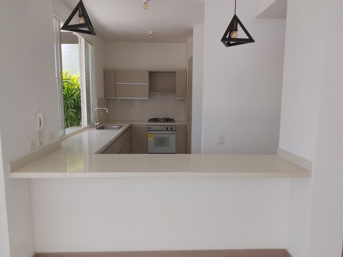 Casa de 5 alcobas en venta en El Castillo, Jamundí, 260 m² · foto 8 de 24