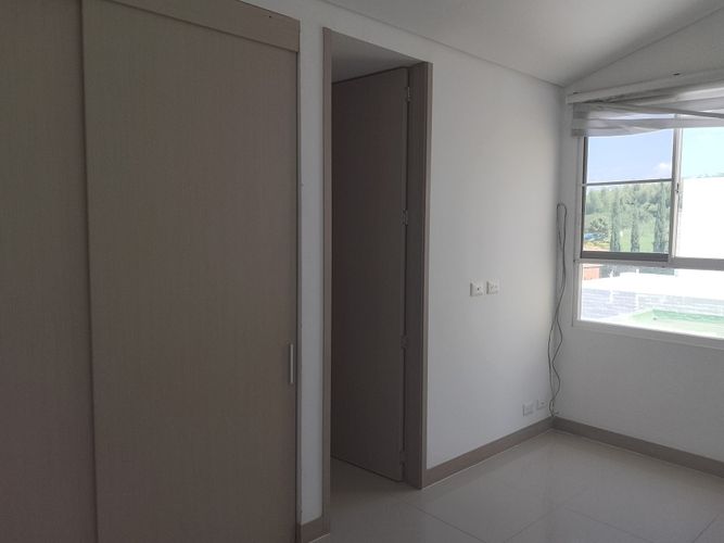 Casa de 5 alcobas en venta en El Castillo, Jamundí, 260 m² · foto 21 de 24