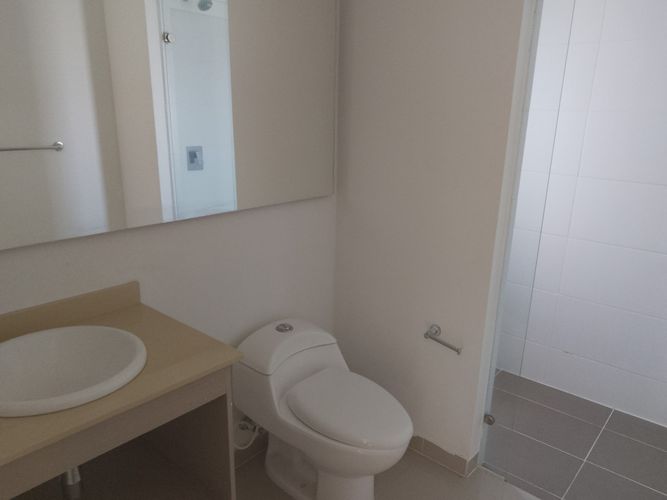 Casa de 5 alcobas en venta en El Castillo, Jamundí, 260 m² · foto 22 de 24