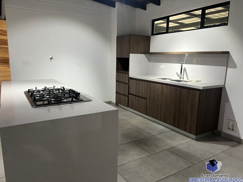 Casa de 3 alcobas en venta en La Catedral, Envigado · foto 4 de 13