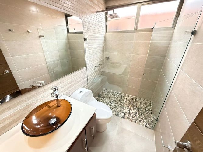 Casa de 3 alcobas en venta en El Retiro, 233 m² · foto 13 de 19