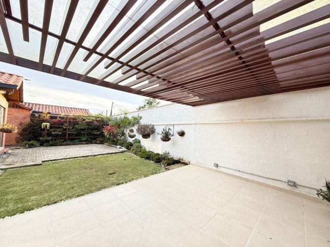 Casa de 3 alcobas en venta en El Retiro, 233 m² · foto 16 de 19
