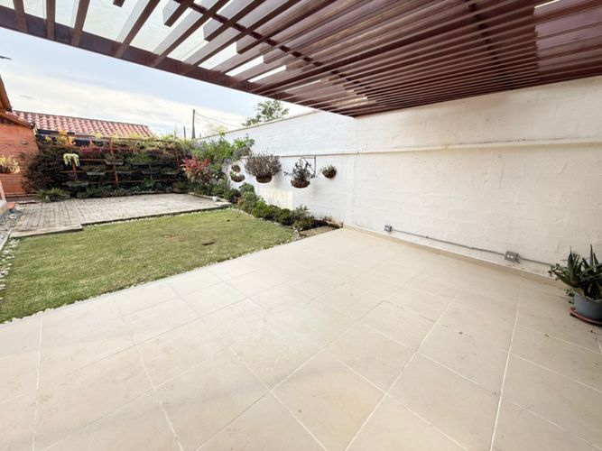 Casa de 3 alcobas en venta en El Retiro, 233 m² · foto 17 de 19