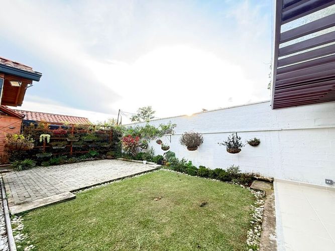 Casa de 3 alcobas en venta en El Retiro, 233 m² · foto 18 de 19