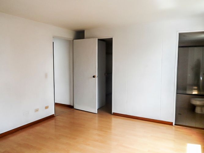 Apartamento de 3 alcobas en arriendo en El Poblado, Medellín, 170 m² · foto 10 de 15