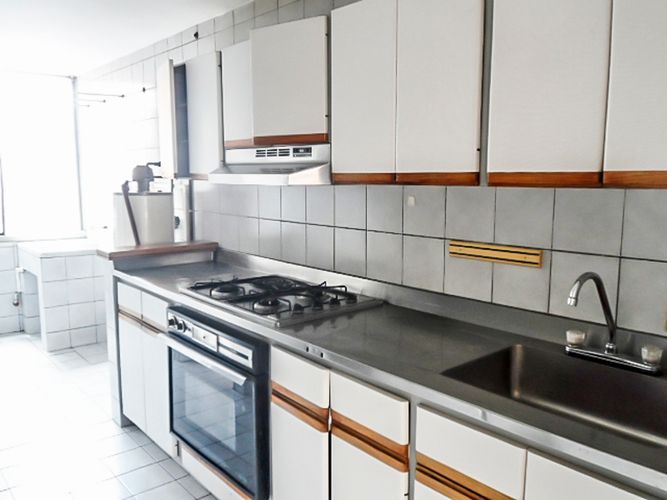 Apartamento de 3 alcobas en arriendo en El Poblado, Medellín, 170 m² · foto 7 de 15