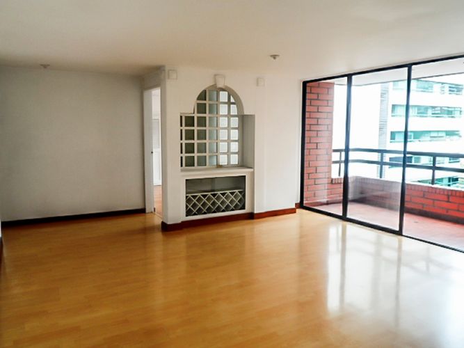 Apartamento de 3 alcobas en arriendo en El Poblado, Medellín, 170 m² · foto 4 de 15