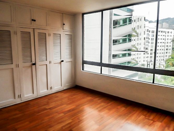 Apartamento de 3 alcobas en arriendo en El Poblado, Medellín, 170 m² · foto 11 de 15