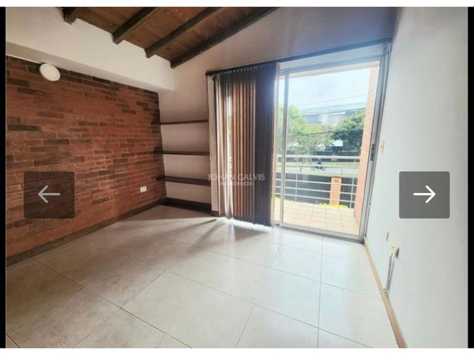 Casa de 3 alcobas en venta en Aborigenes, Armenia, 169 m² · foto 3 de 10