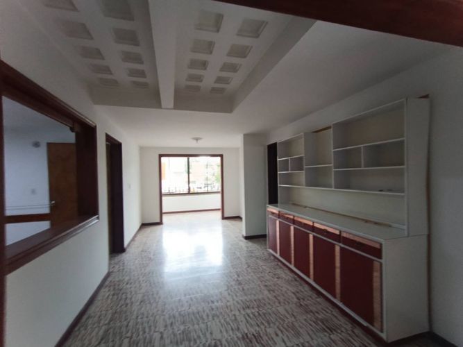 Local en arriendo en La Ceja, 196 m² · foto 2 de 21