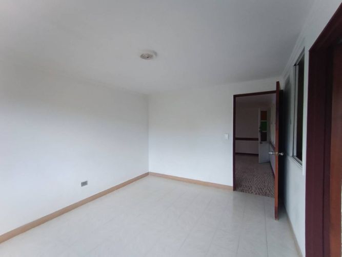 Local en arriendo en La Ceja, 196 m² · foto 13 de 21