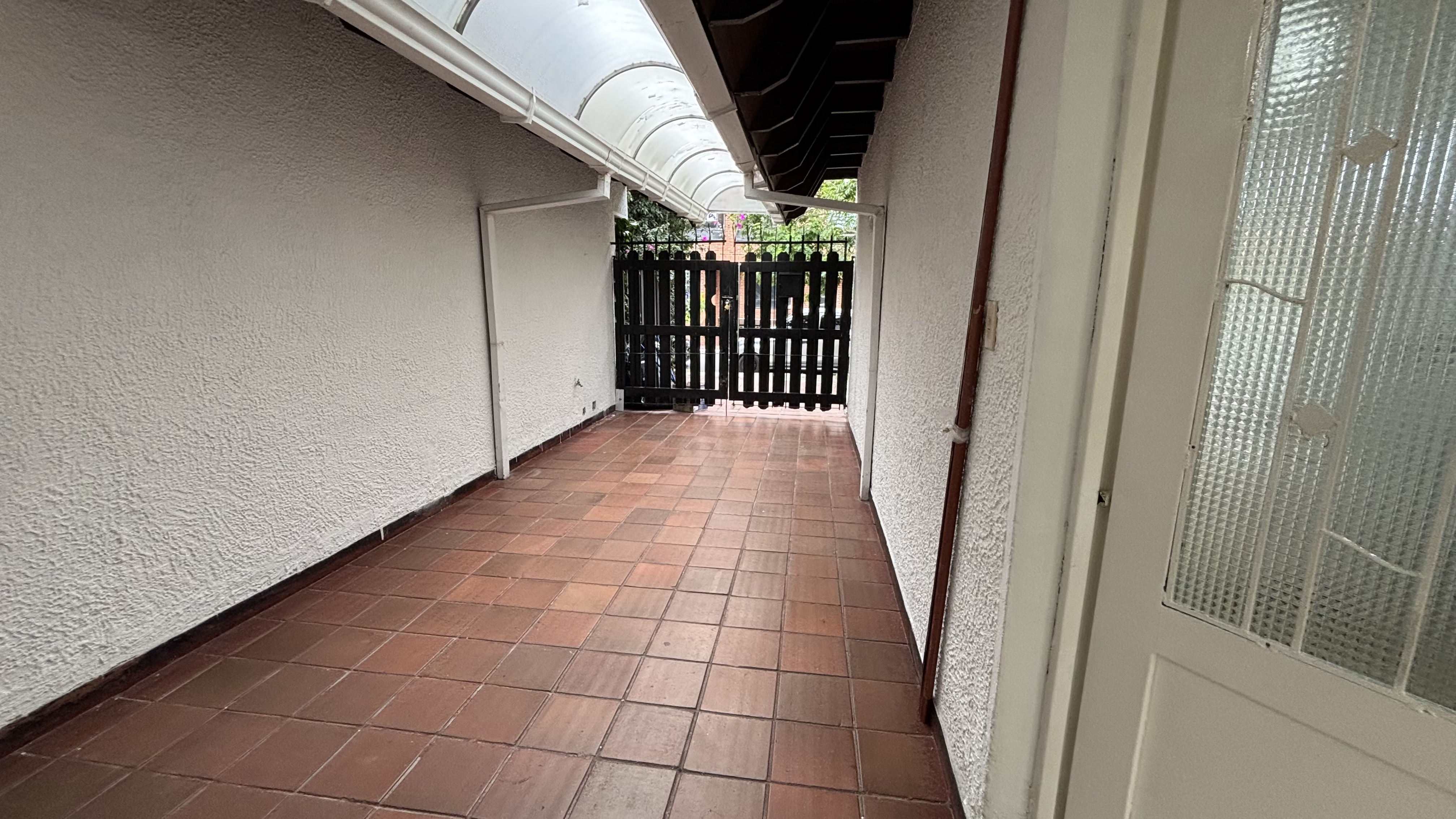 Casa en venta en El Batán, Bogotá · foto 3 de 24