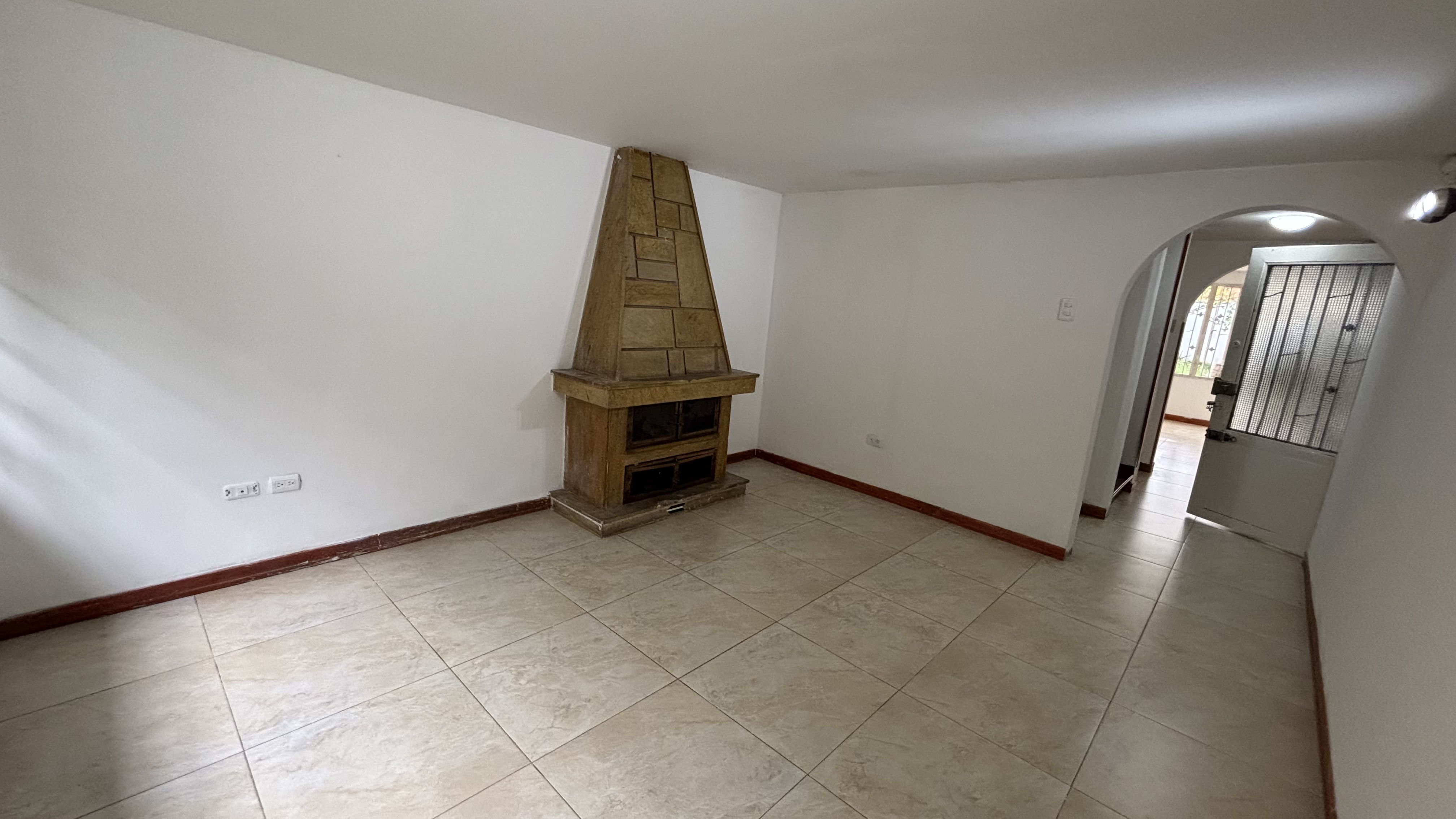 Casa en venta en El Batán, Bogotá · foto 5 de 24