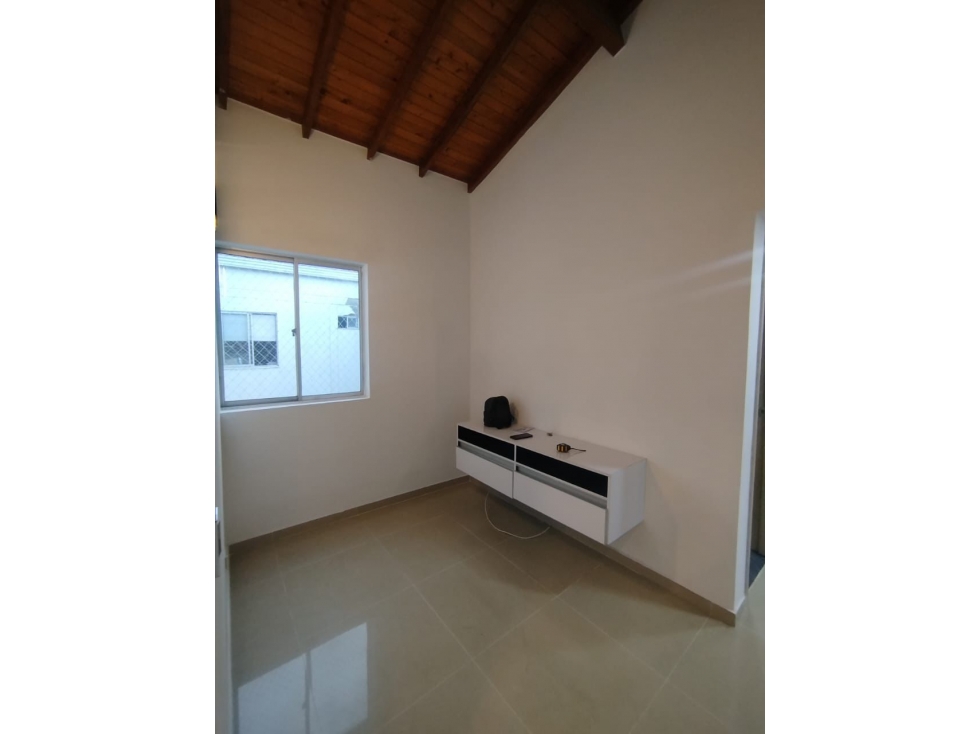 Apartamento en venta en Ciudad Jardin, Cali · foto 3 de 13