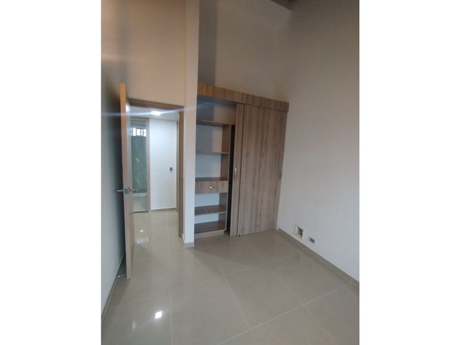 Apartamento en venta en Ciudad Jardin, Cali · foto 7 de 13