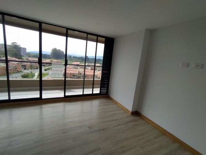 Apartamento de 2 alcobas en venta en Rionegro, 74 m² · foto 3 de 11