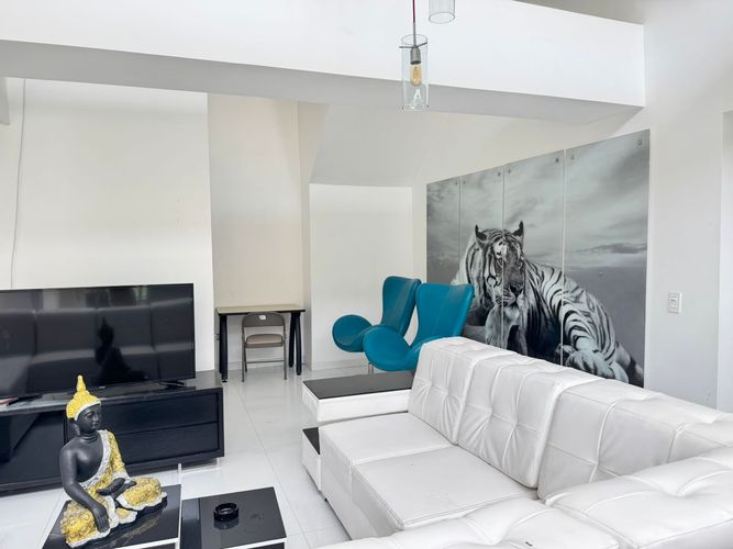 Apartamento de 5 alcobas en venta en El Poblado, Medellín, 500 m² · foto 2 de 20