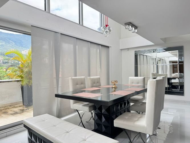 Apartamento de 5 alcobas en venta en El Poblado, Medellín, 500 m² · foto 13 de 20