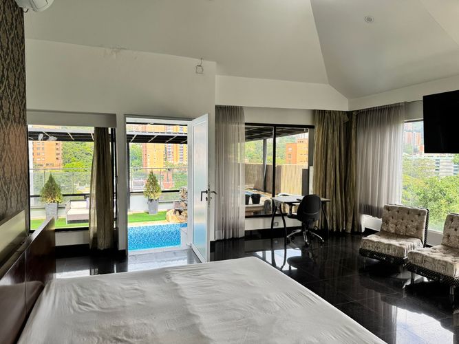 Apartamento de 5 alcobas en venta en El Poblado, Medellín, 500 m² · foto 4 de 20