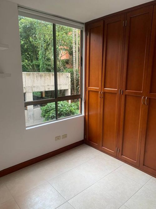Apartamento de 3 alcobas en arriendo en La Florida, Medellín, 130 m² · foto 9 de 24