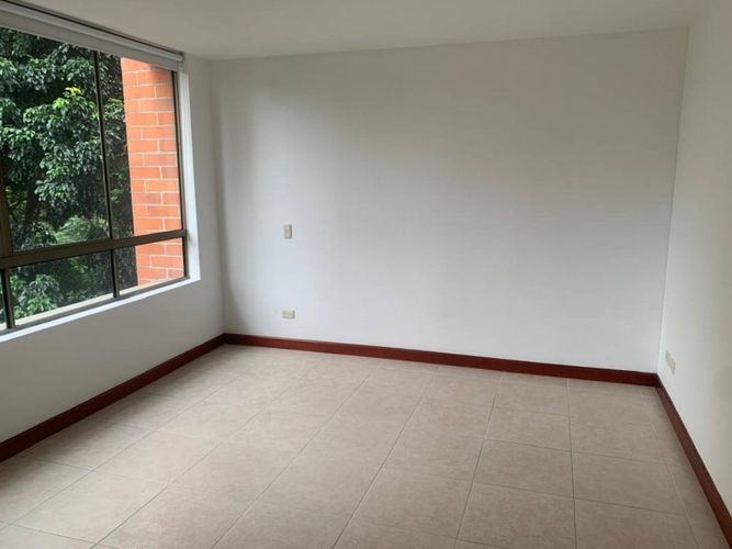 Apartamento de 3 alcobas en arriendo en La Florida, Medellín, 130 m² · foto 12 de 24